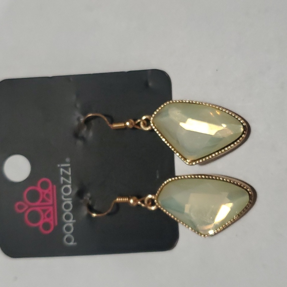 PaparazI White stone earrings